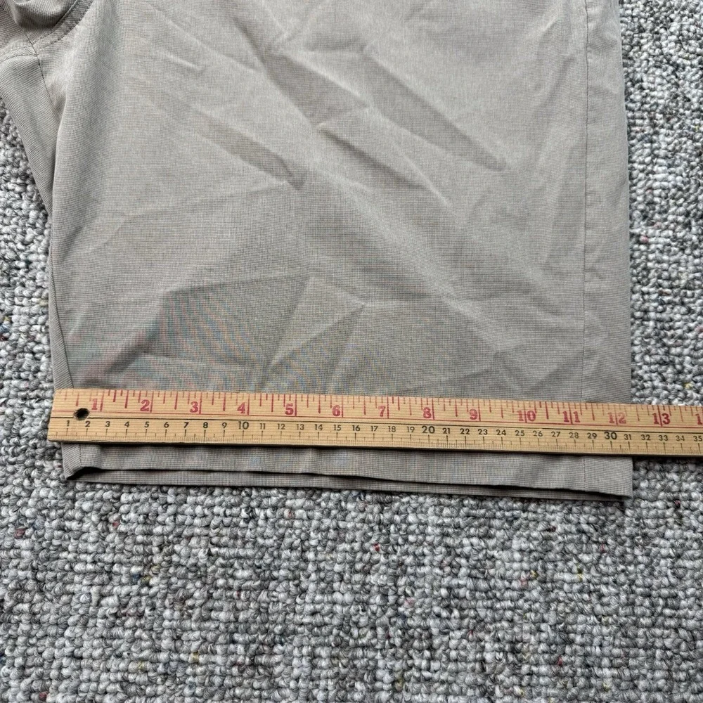 Travis Matthew Shorts Mens 38x10 Chino Golf Performance Stretch Beige
